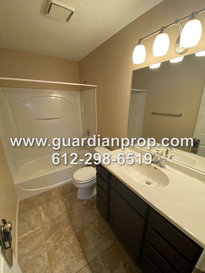 Forest Lake Apartment: 1006 12th Street SW