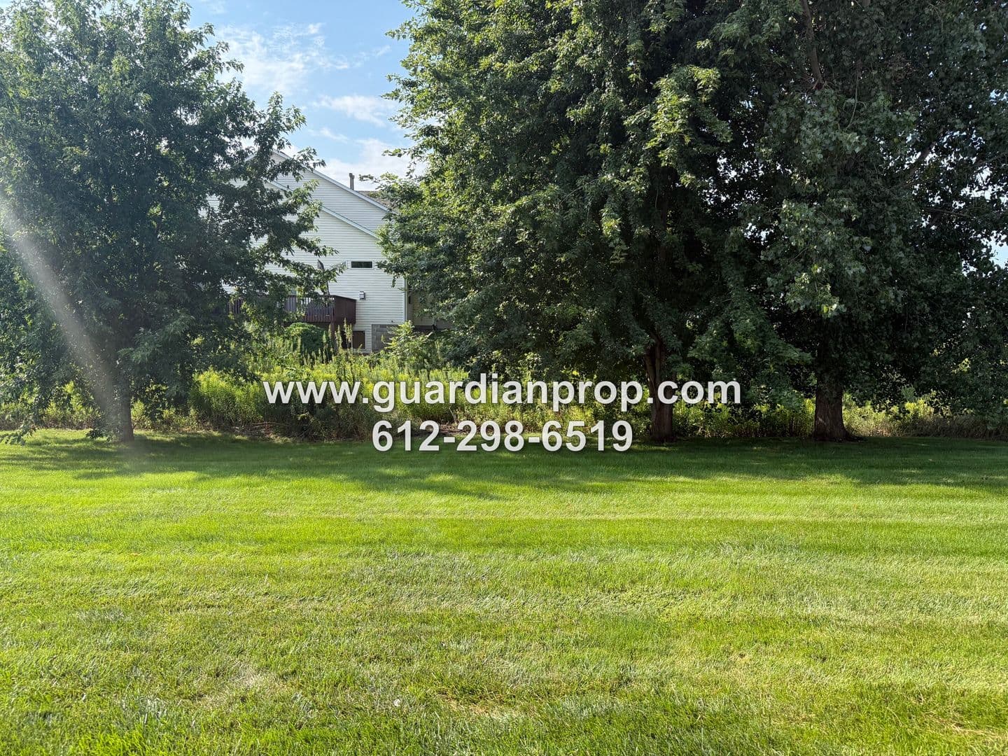 Shakopee Townhome: 2290 Downing Avenue