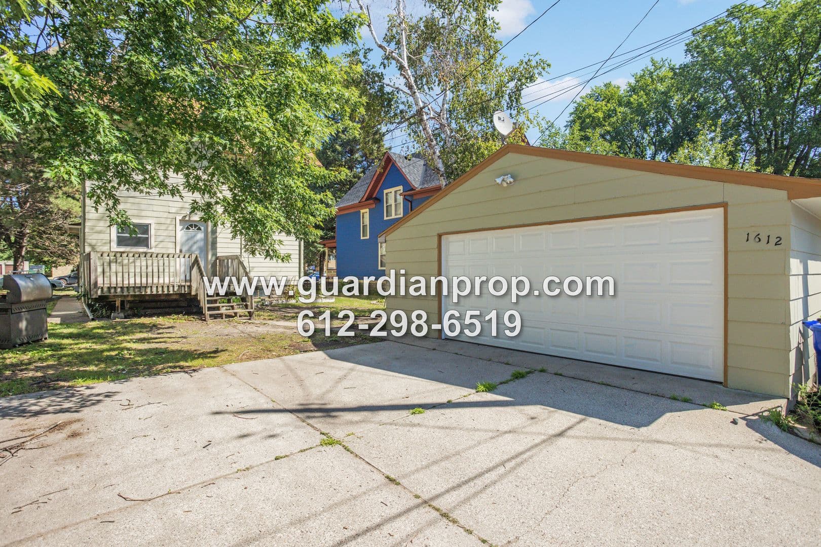 St. Paul House: 1612 Minnehaha Ave W