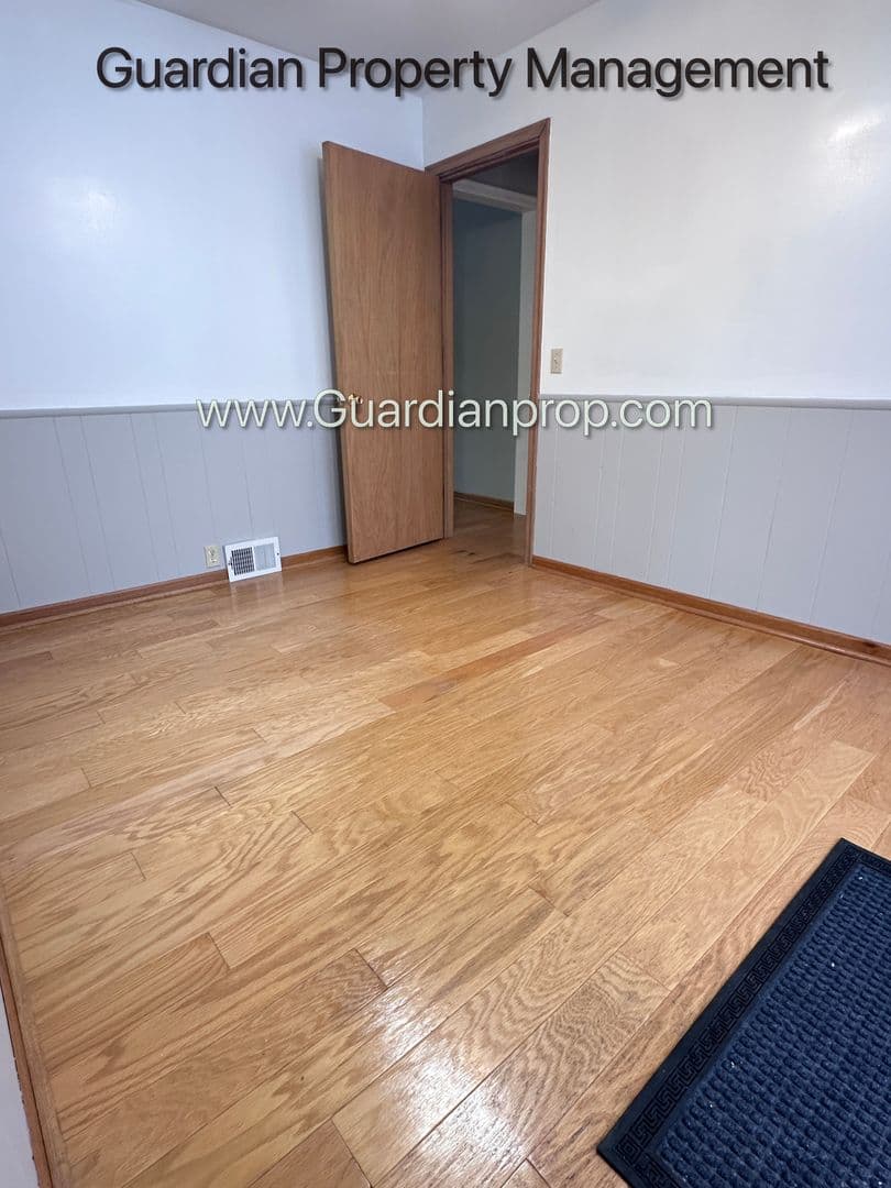 Richfield House: 7415 Chicago Avenue S