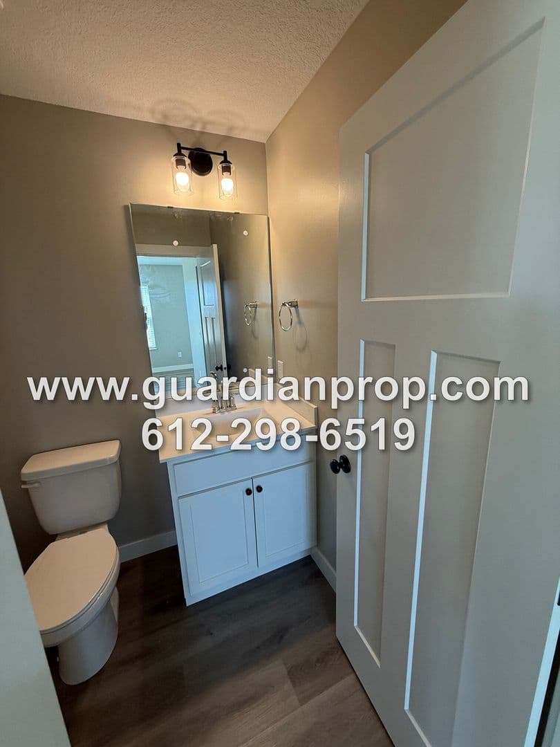 Woodbury Townhome: 8841 Granite Court