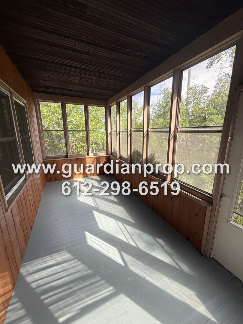 St. Paul House: 915 Fry Street
