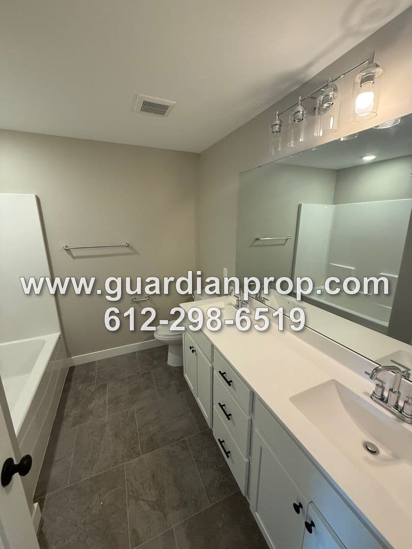 Woodbury Townhome: 8857 Granite Court