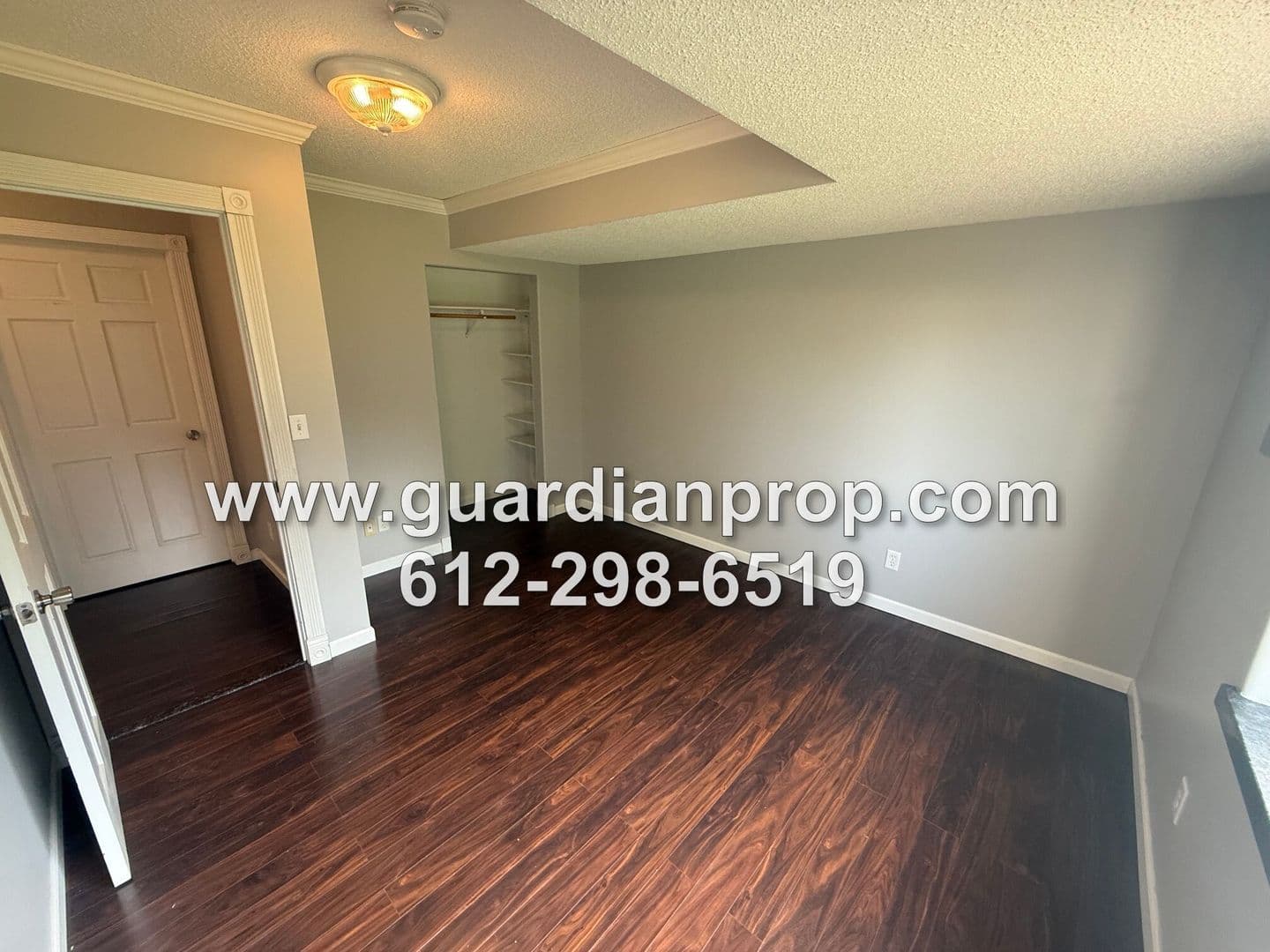Shakopee Townhome: 2290 Downing Avenue