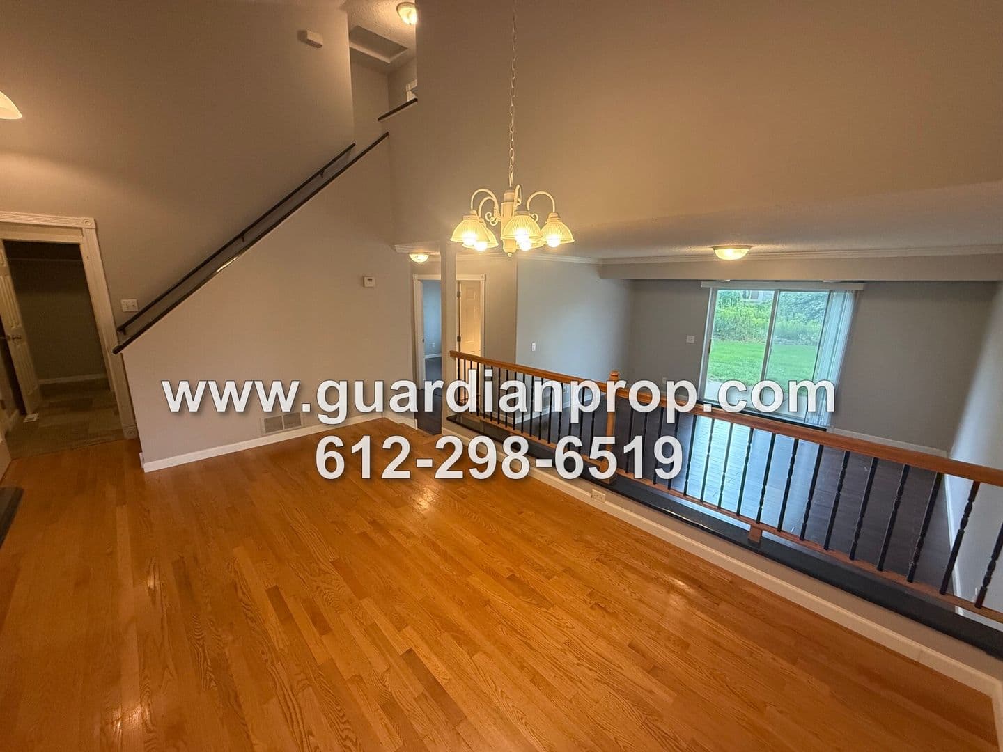 Shakopee Townhome: 2290 Downing Avenue