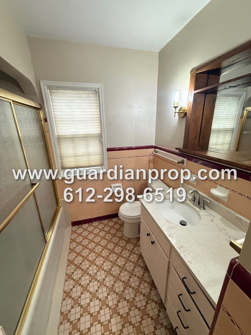 St. Paul House: 651 Syndicate Street S