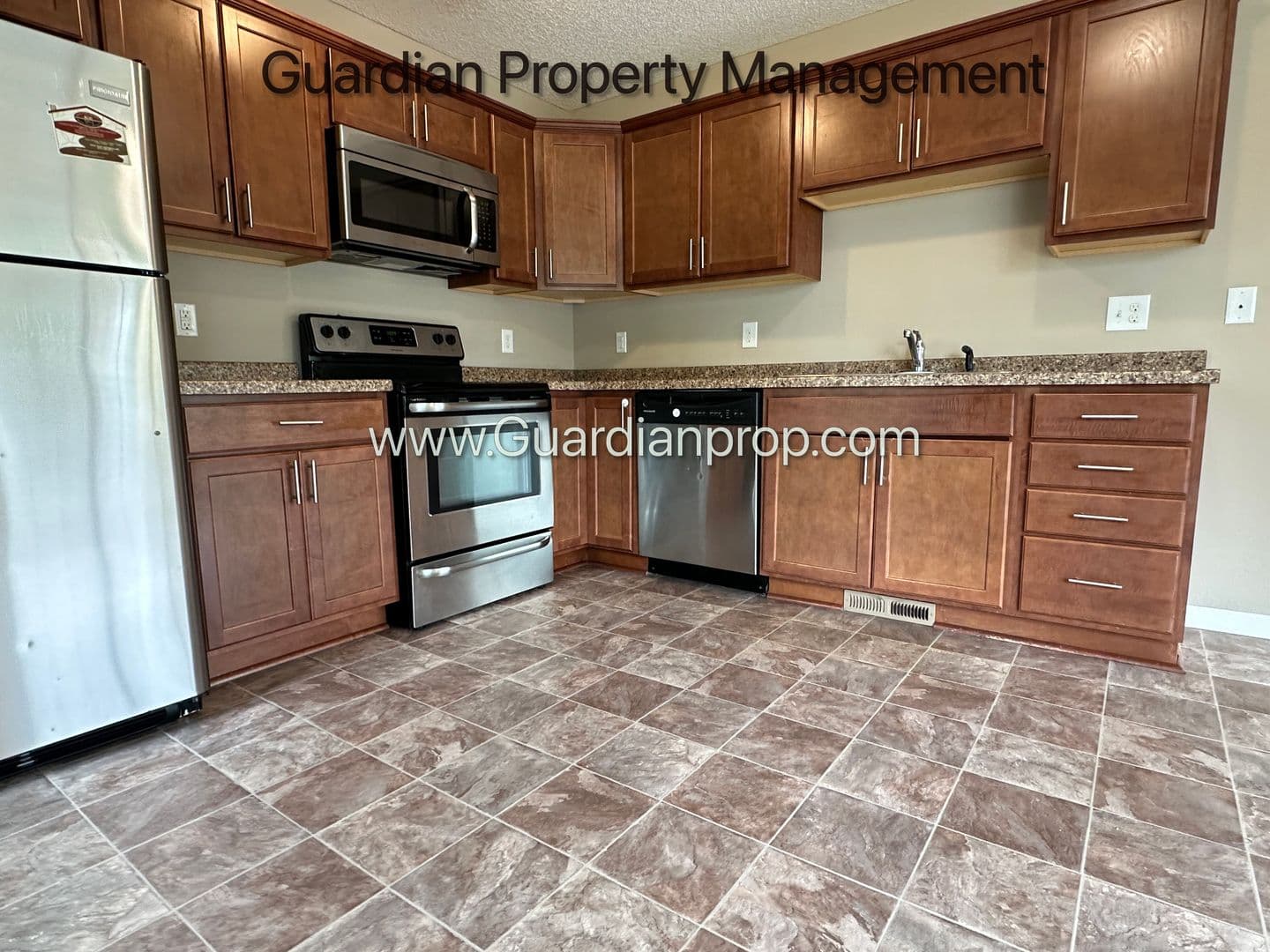 Champlin Townhome: 11948 Emery Village Drive N
