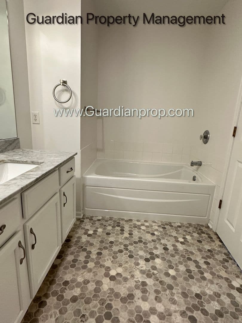 Maple Grove Townhome: 6573 Olive Lane N