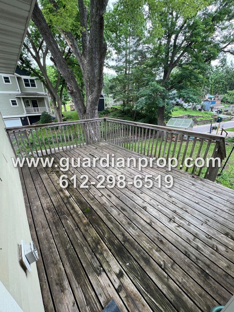 Mahtomedi House: 1158 Summit Avenue