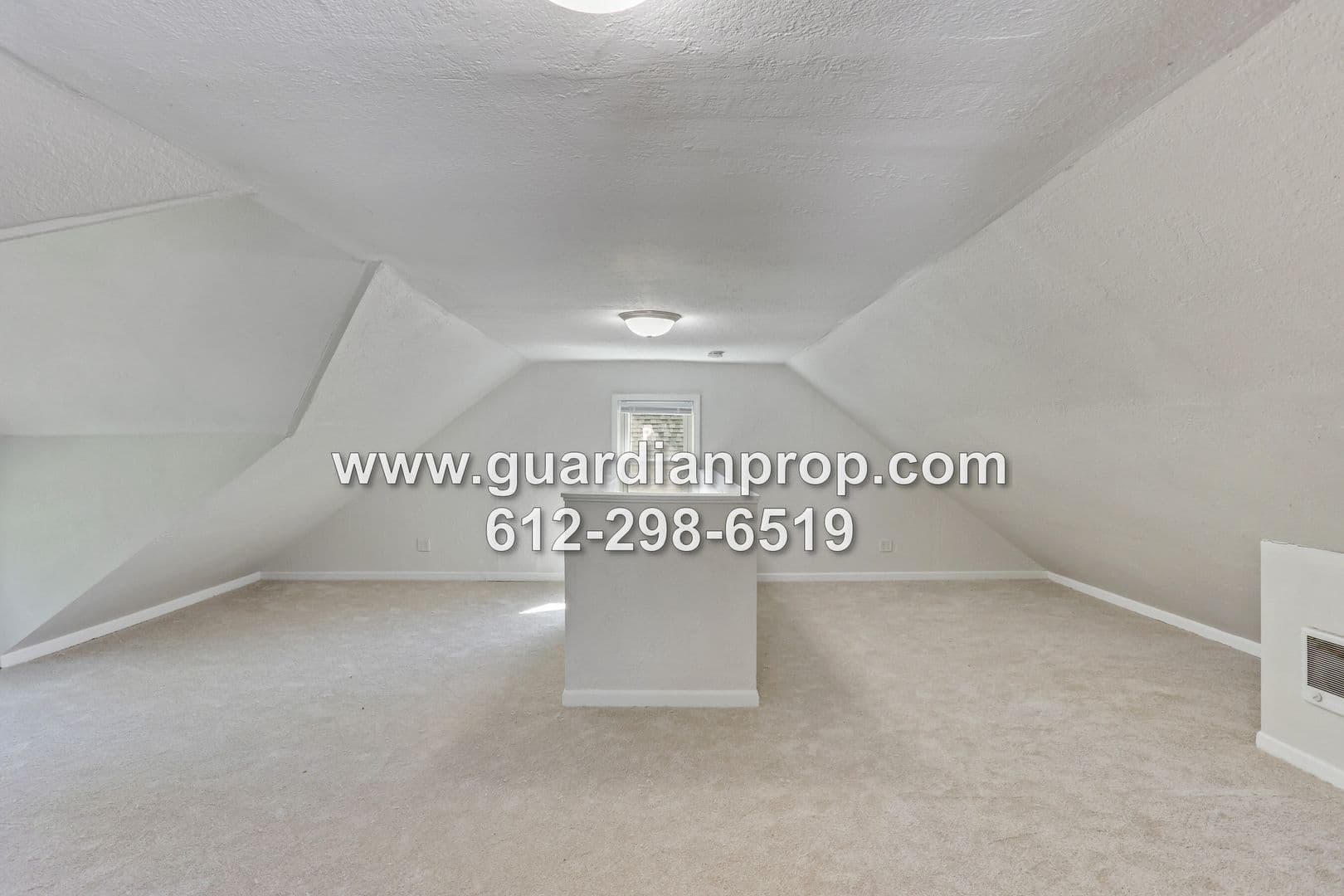 St. Paul House: 1612 Minnehaha Ave W