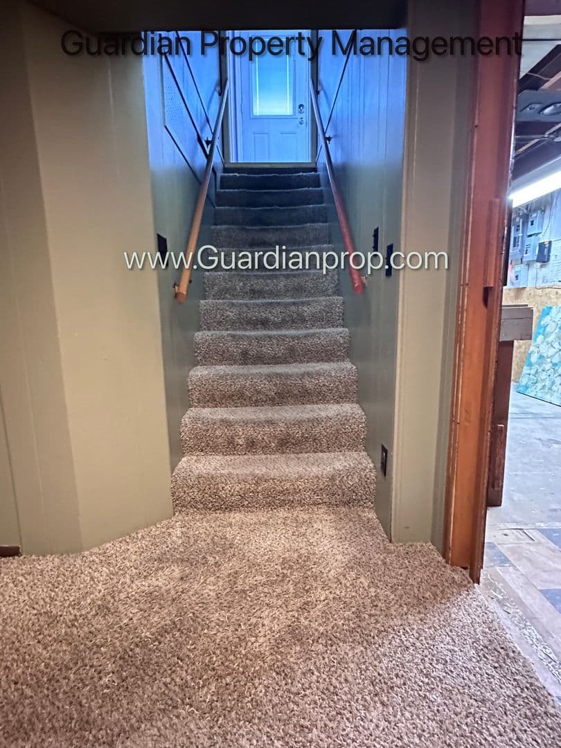 Richfield House: 7415 Chicago Avenue S
