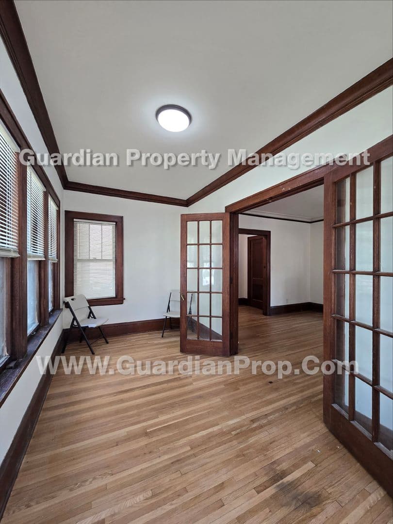 St. Paul House: 866 Dayton Ave