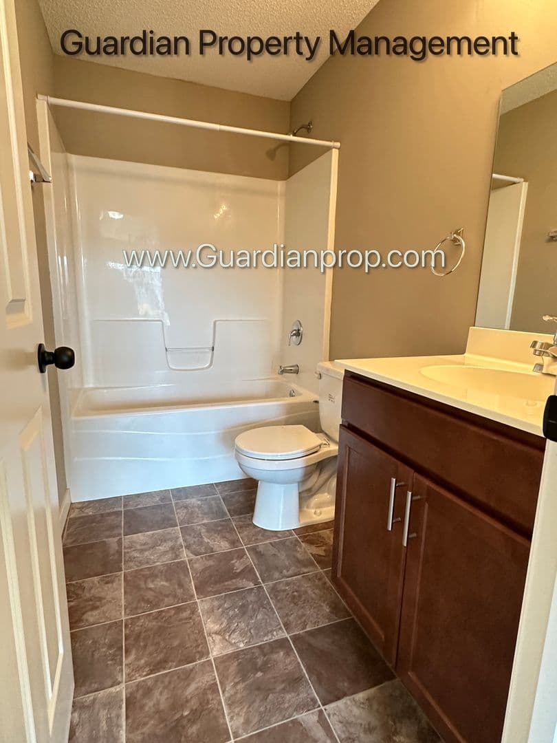 Champlin Townhome: 11942 Emery Village Drive N
