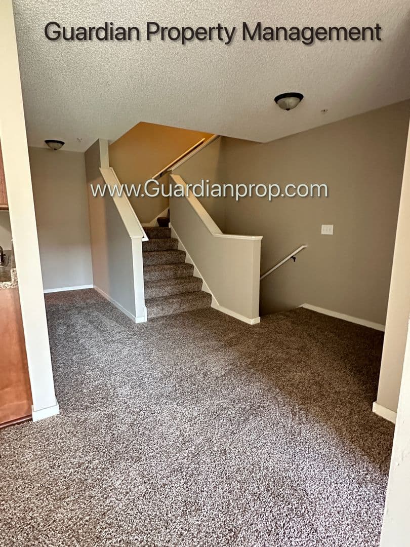 Champlin Townhome: 11942 Emery Village Drive N