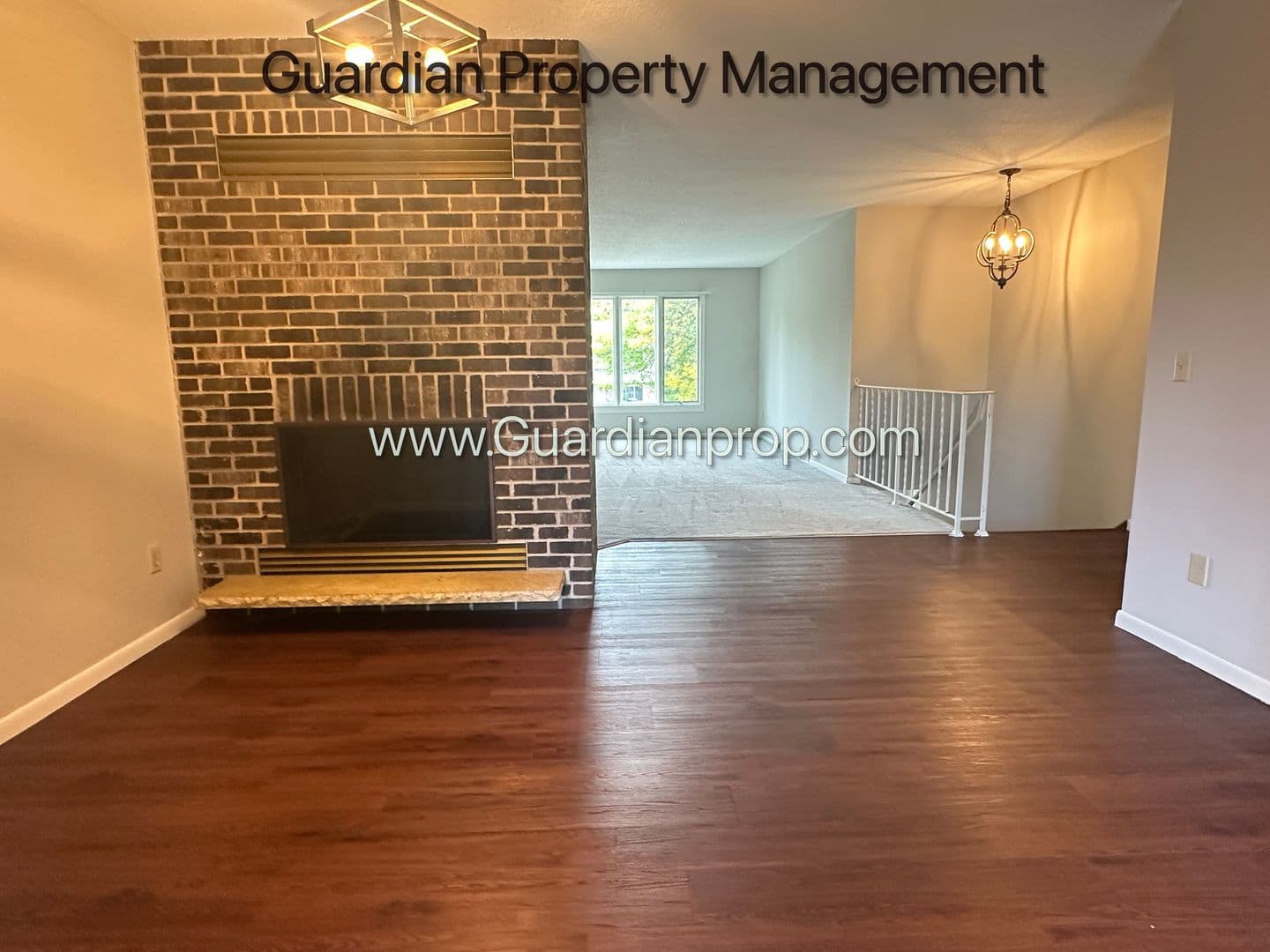 Maple Grove Townhome: 7321 Rosewood Lane N Maple Grove, MN 55369