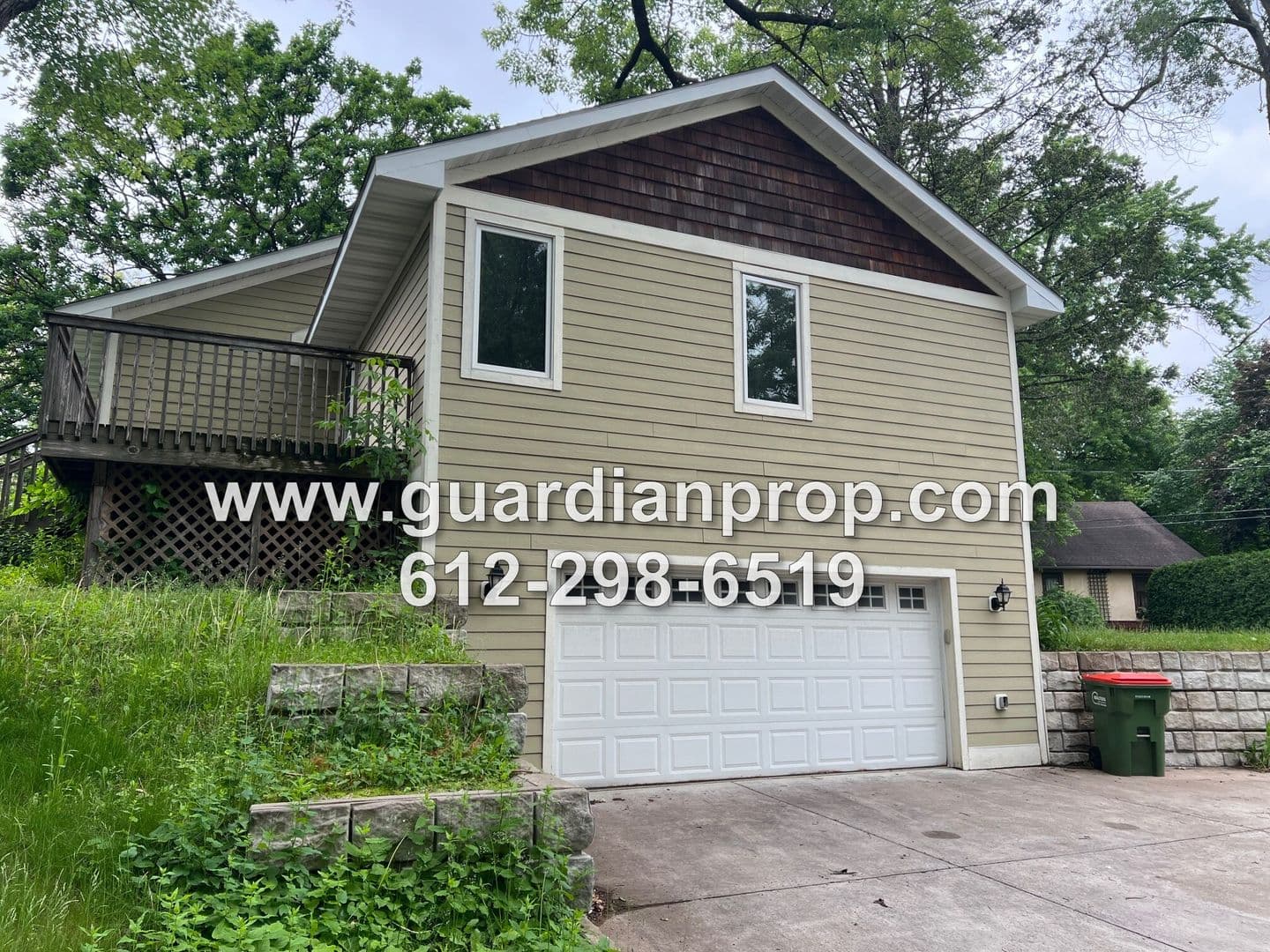Mahtomedi House: 1158 Summit Avenue