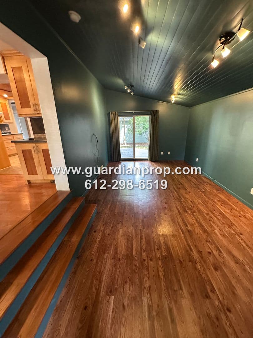 White Bear Lake House: 2253 7th Street