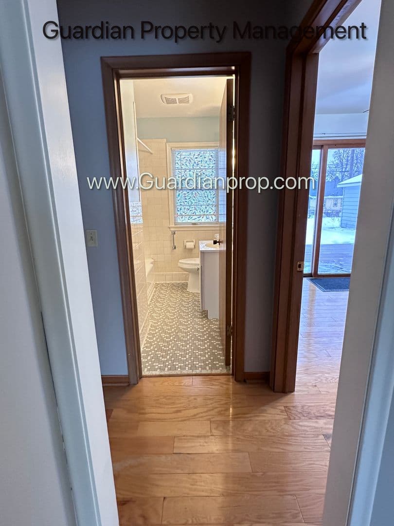 Richfield House: 7415 Chicago Avenue S
