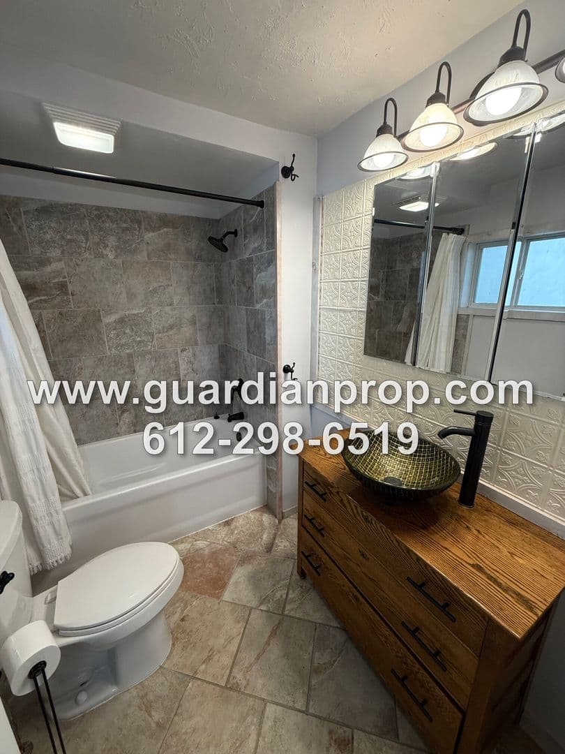 White Bear Lake House: 2253 7th Street