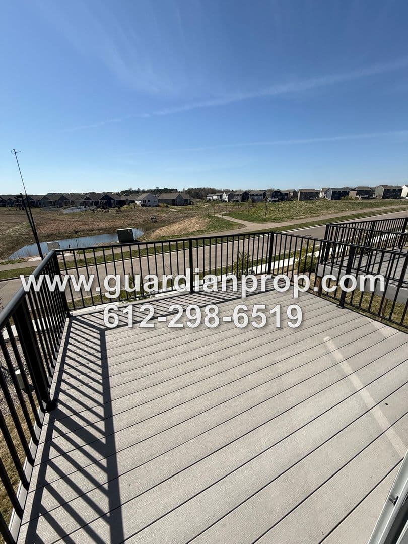 Woodbury Townhome: 8839 Granite Court