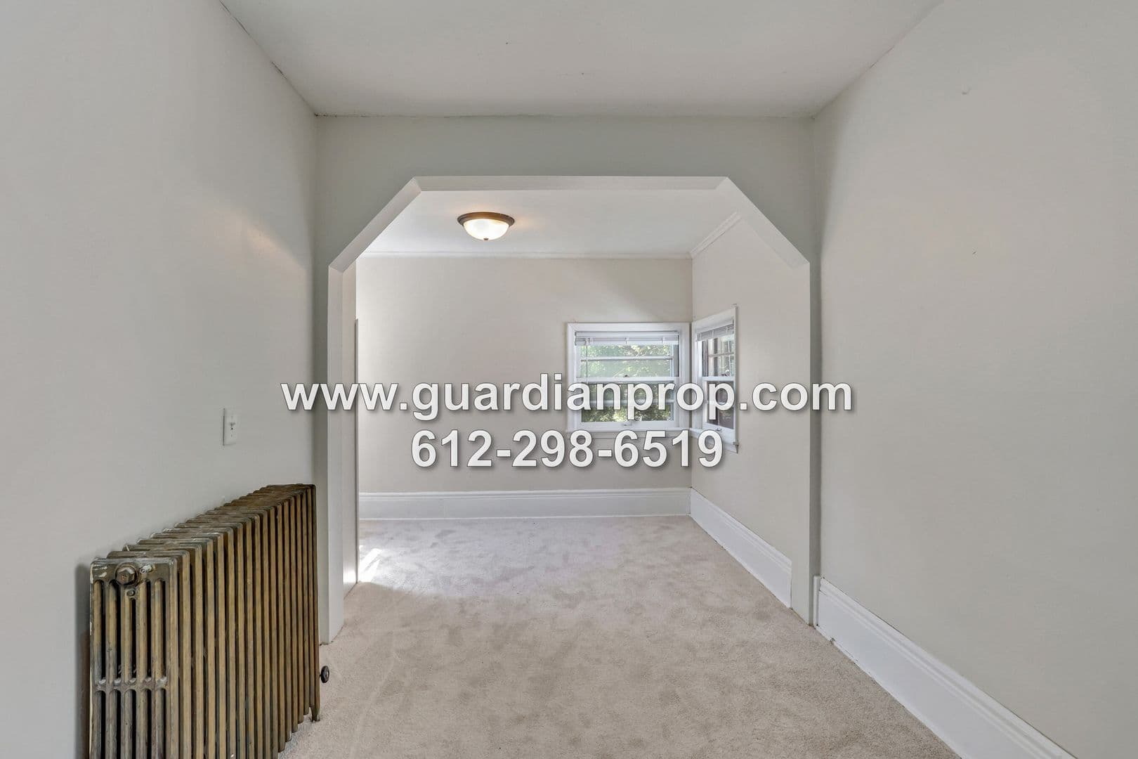 St. Paul House: 1612 Minnehaha Ave W