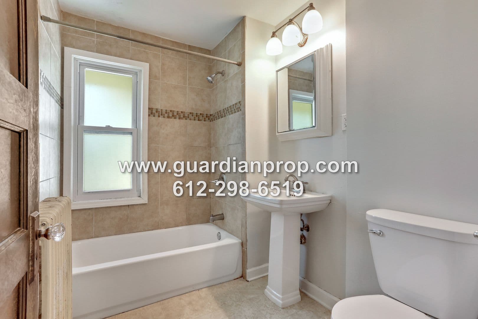 St. Paul House: 1612 Minnehaha Ave W