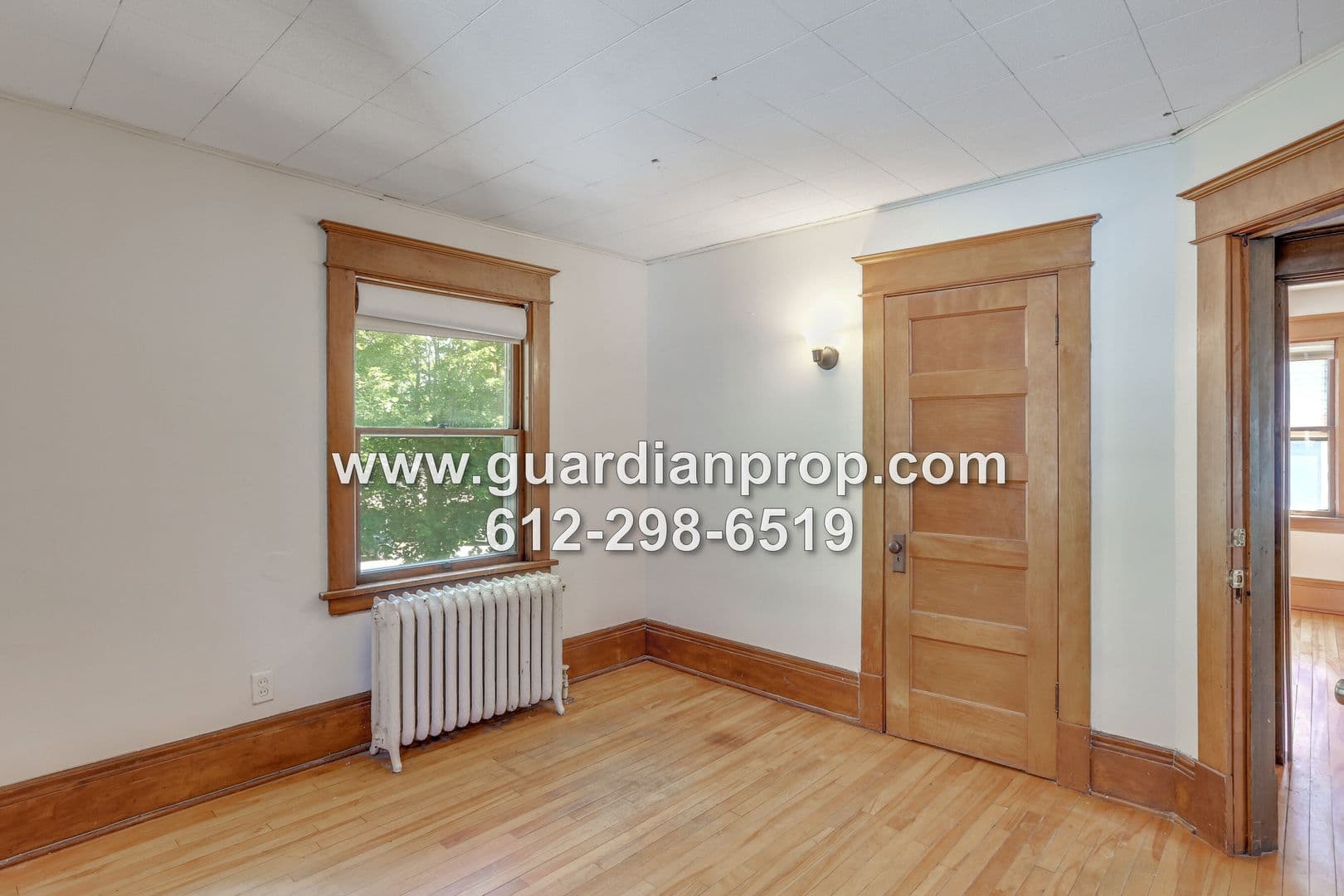 St. Paul House: 1612 Minnehaha Ave W