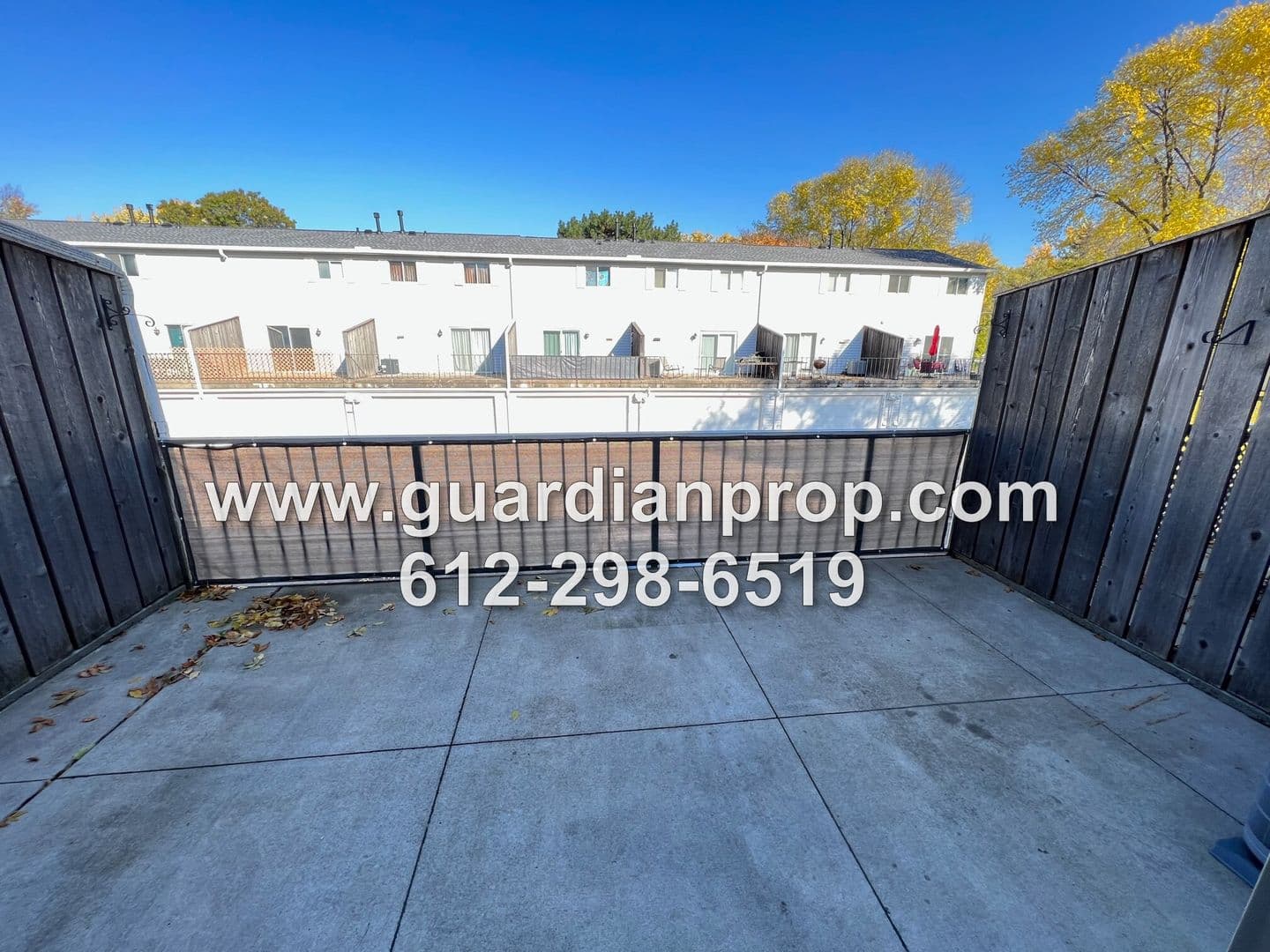 Oakdale Townhome: 1495 Goodwin Avenue N