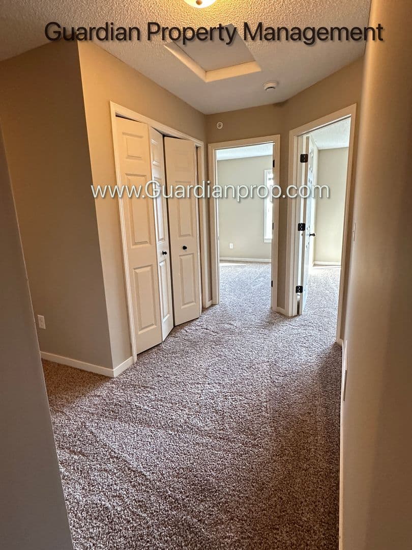 Champlin Townhome: 11942 Emery Village Drive N