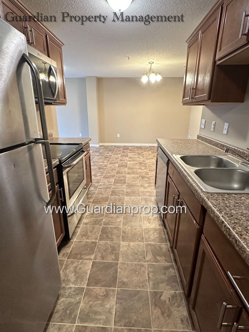 Brooklyn Park Townhome: 9943 Vera Cruz Lane N
