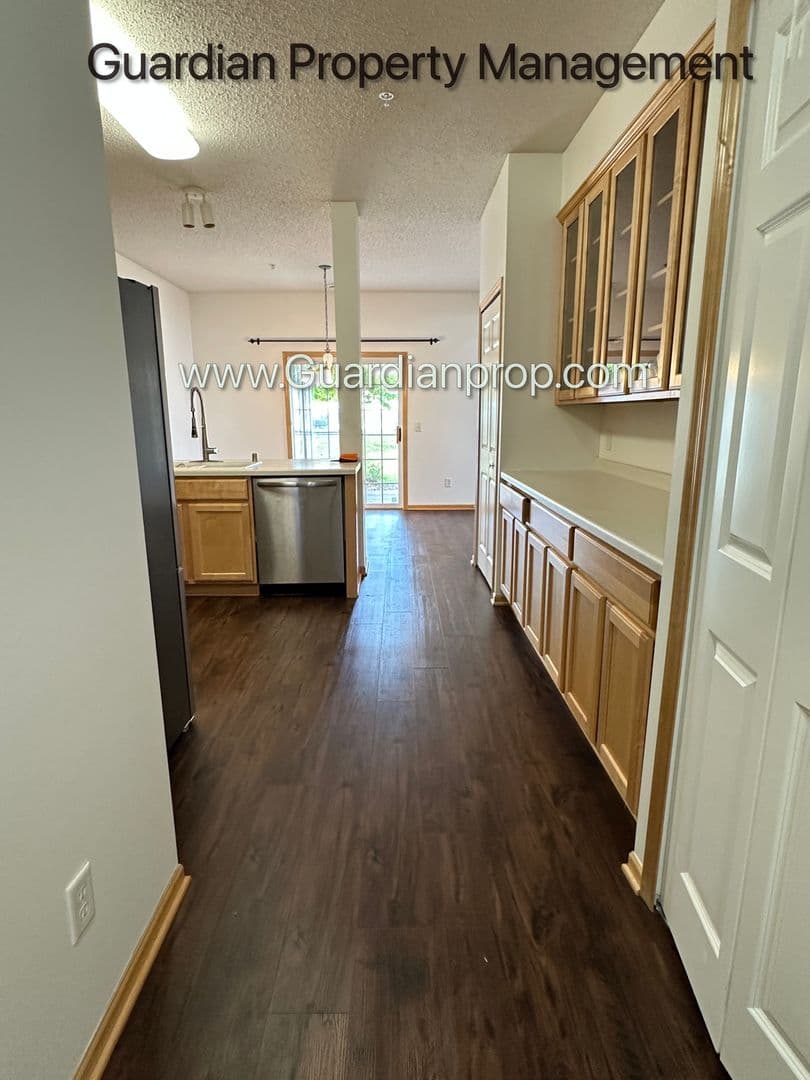 Maple Grove Townhome: 6573 Olive Lane N