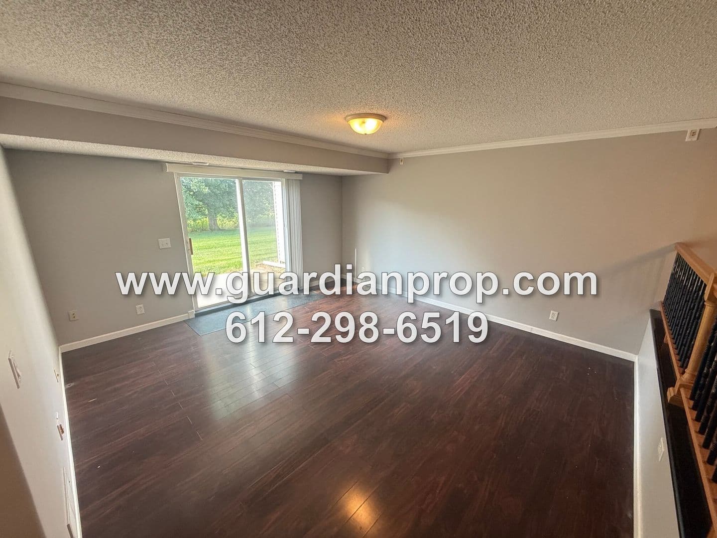 Shakopee Townhome: 2290 Downing Avenue
