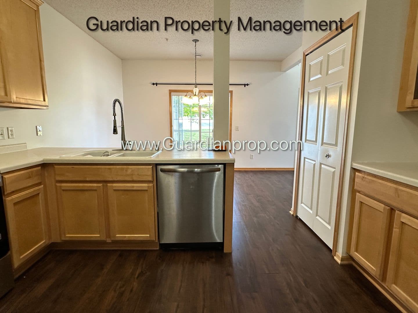 Maple Grove Townhome: 6573 Olive Lane N