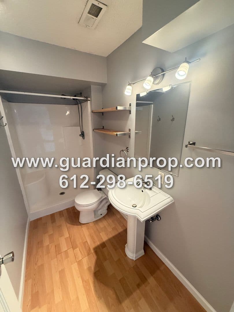 Shakopee Townhome: 2290 Downing Avenue
