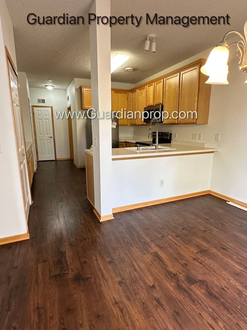 Maple Grove Townhome: 6573 Olive Lane N