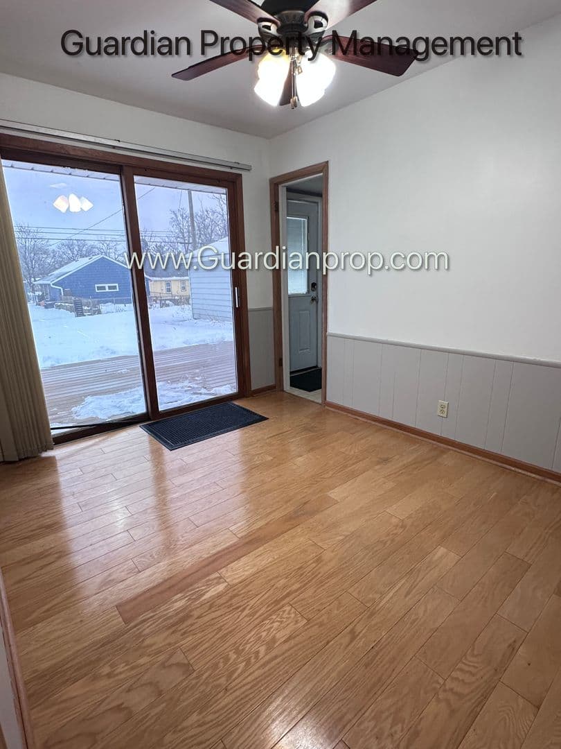Richfield House: 7415 Chicago Avenue S