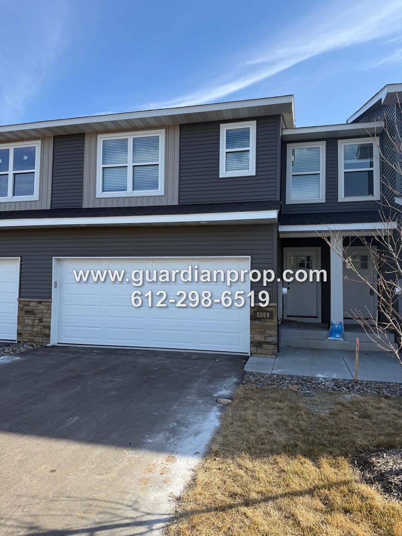 Woodbury Townhome: 8841 Granite Court