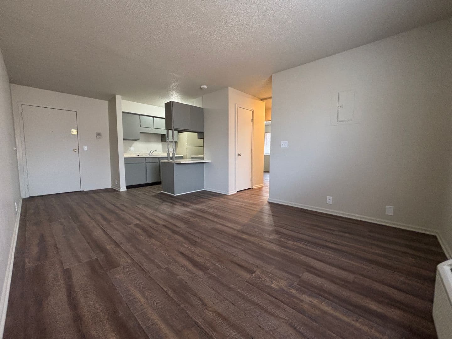 Saint Joseph Apartment: 1602 Brookside Dr