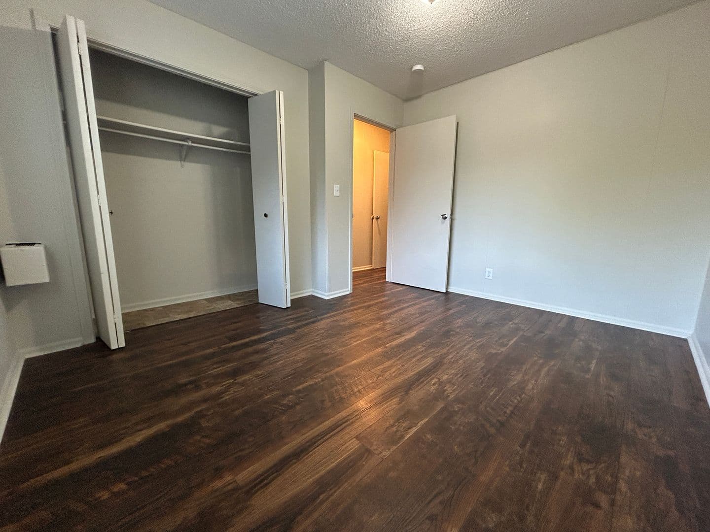 Saint Joseph Apartment: 1602 Brookside Dr