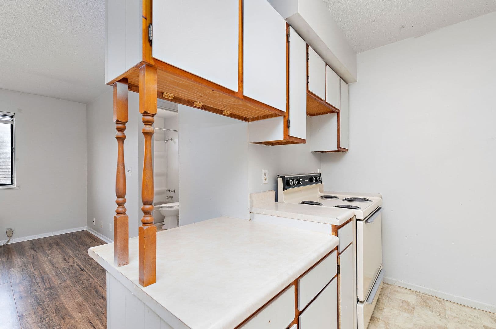 Saint Joseph Apartment: 1602 Brookside Dr