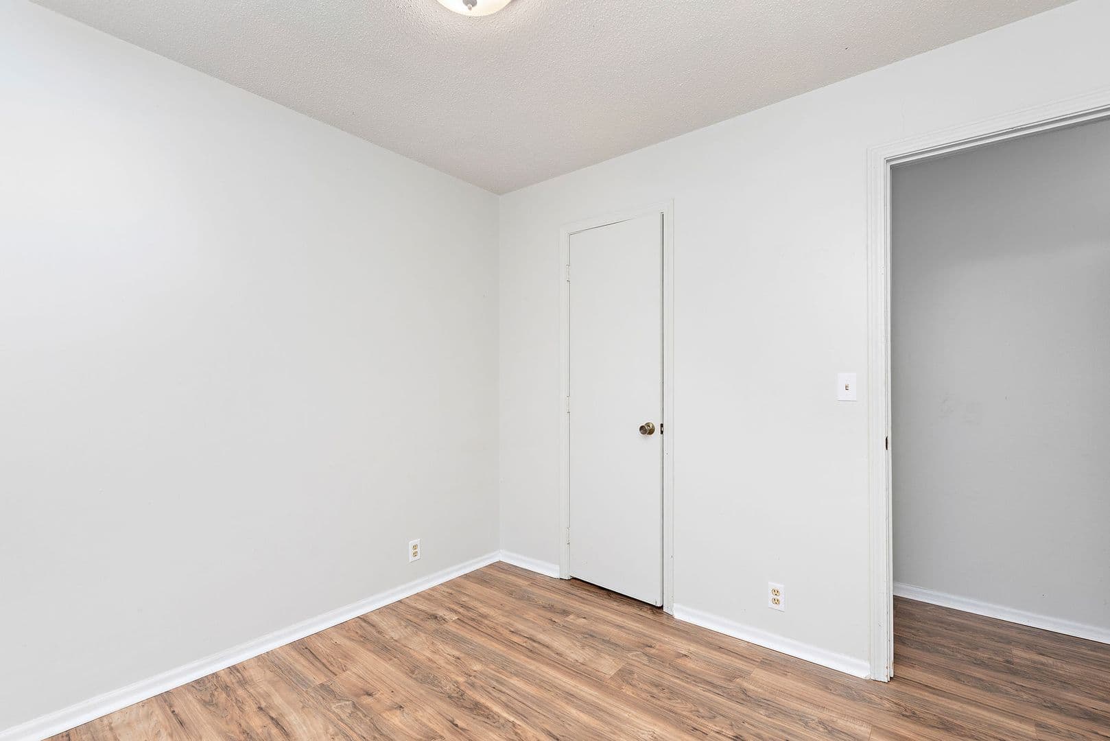 Saint Joseph Apartment: 1602 Brookside Dr