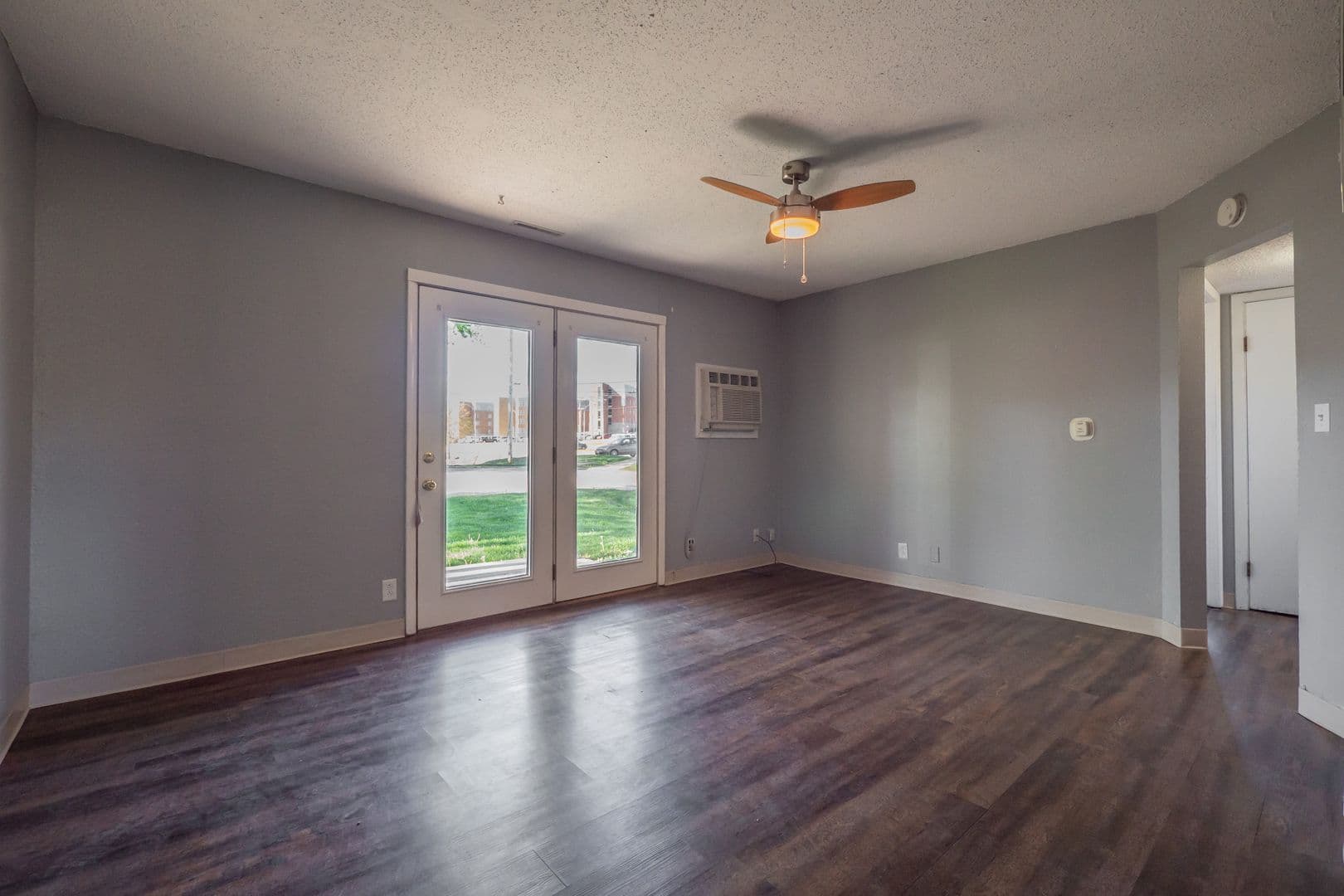 Maryville Apartment: Multiple