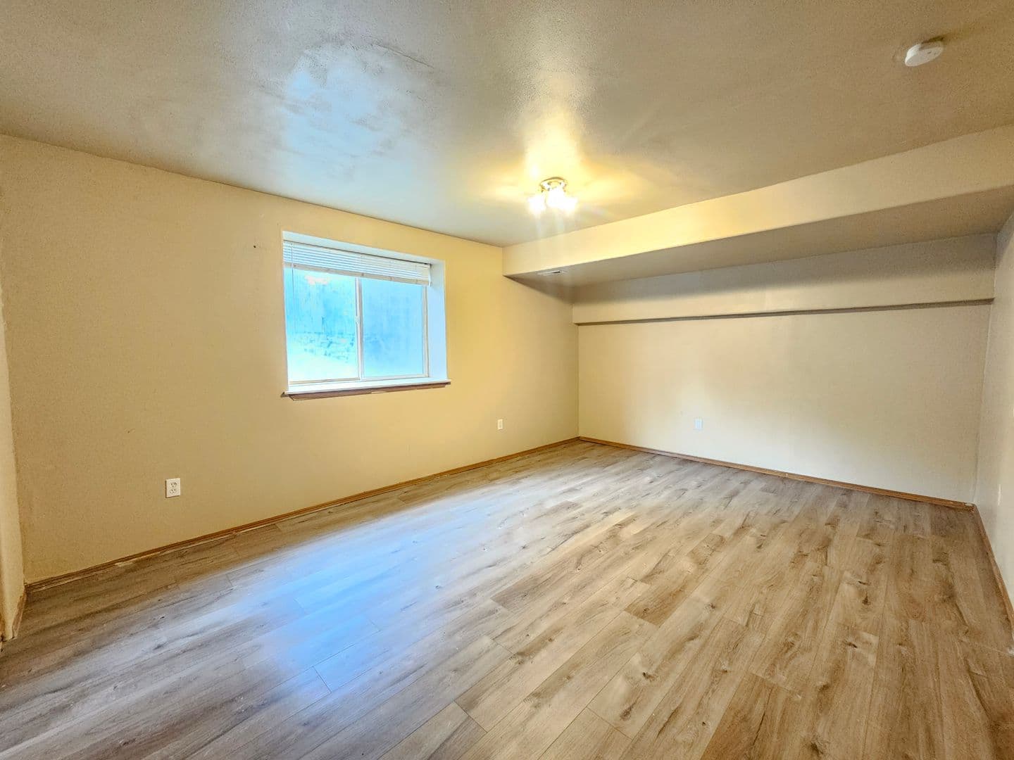 Spokane Apartment: 407 E 8th Ave