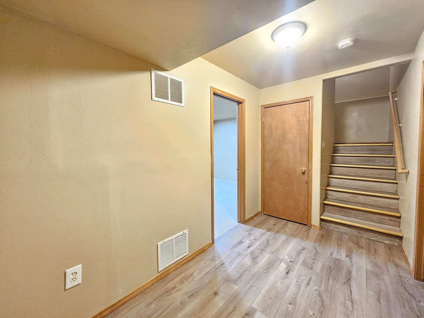 Spokane Apartment: 407 E 8th Ave