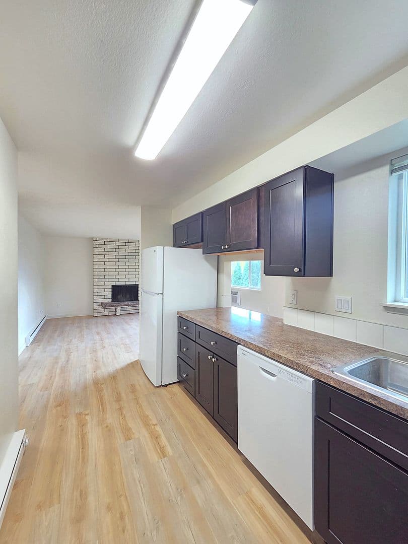 Spokane Apartment: 2319 E 29th