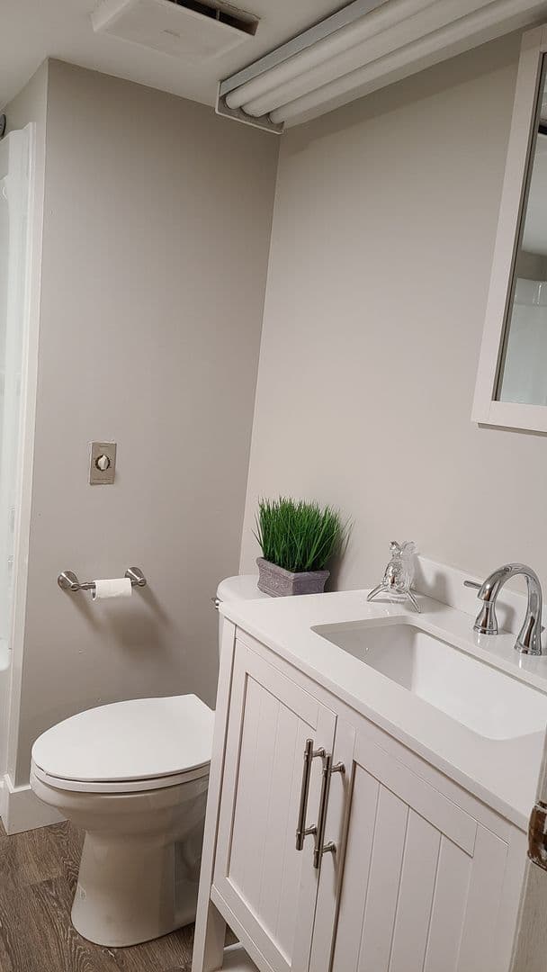Spokane Apartment: 828 E 11th Ave