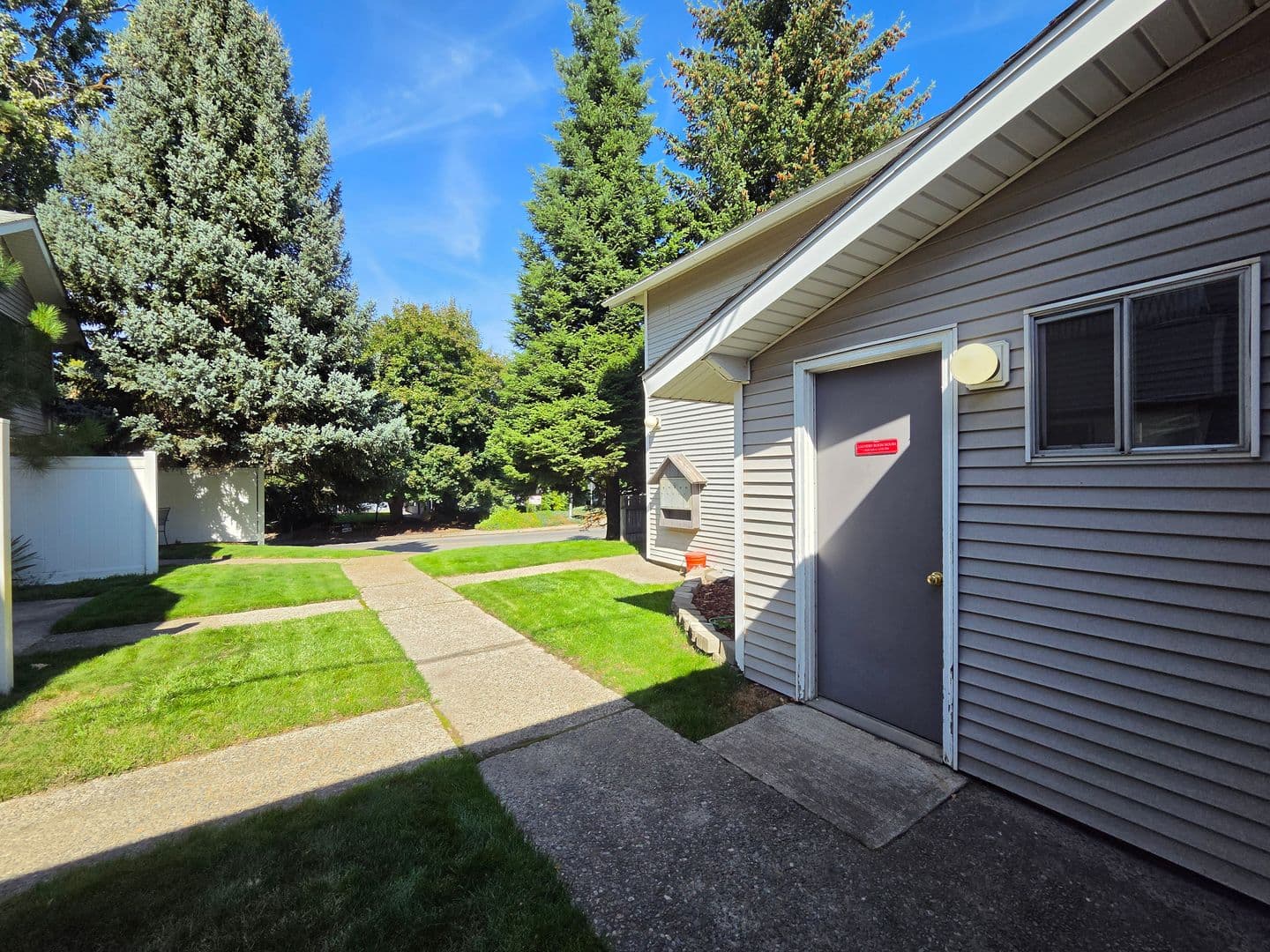 Spokane Apartment: 1110 S. Walnut Pl.