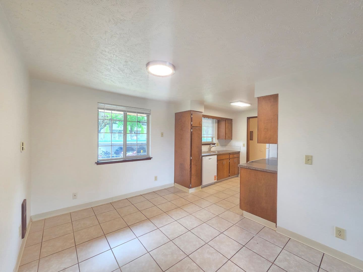 Spokane Apartment: 3315-3317 W. Bismark Ave
