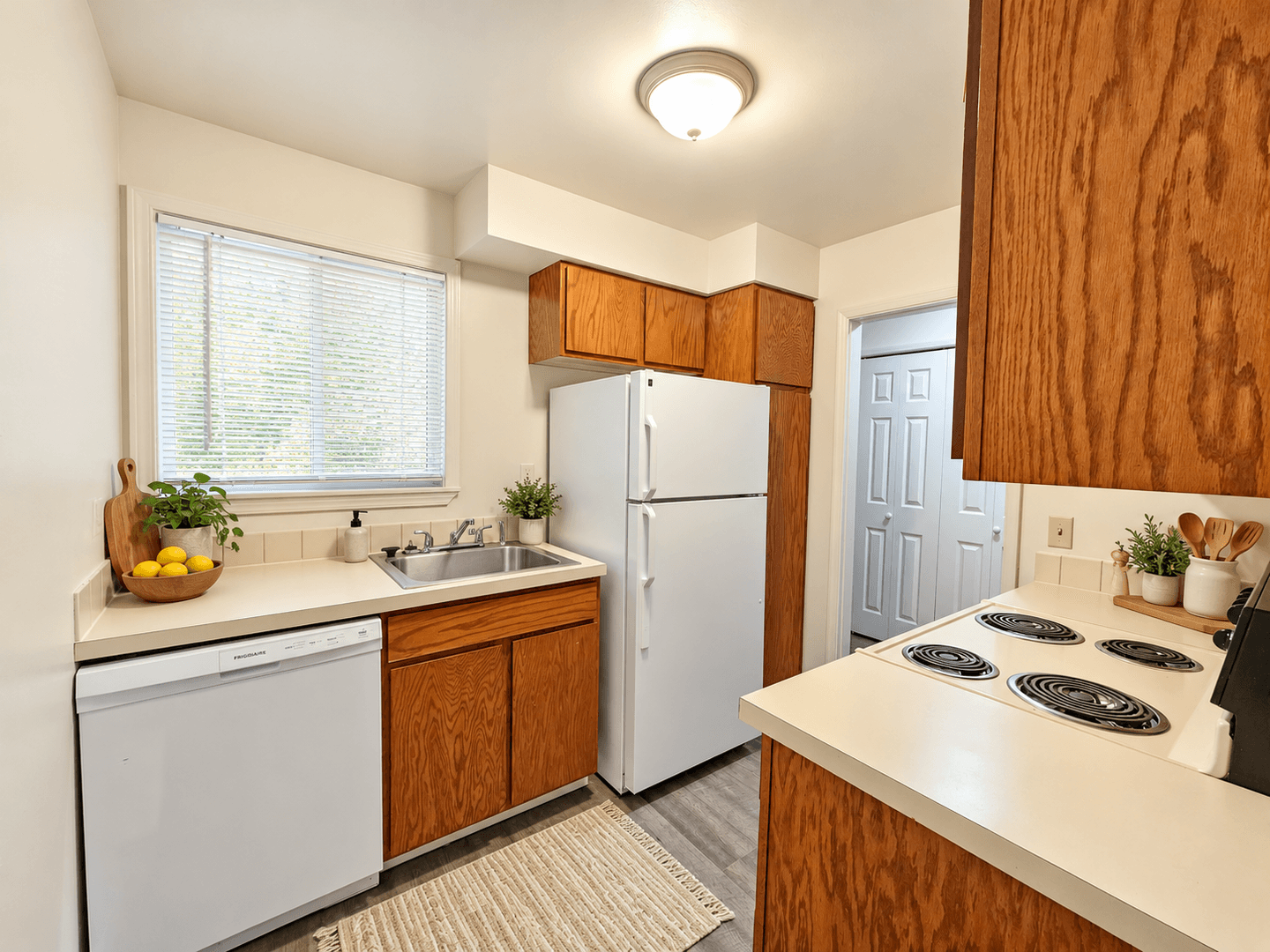 Spokane Apartment: 704 S. Adams