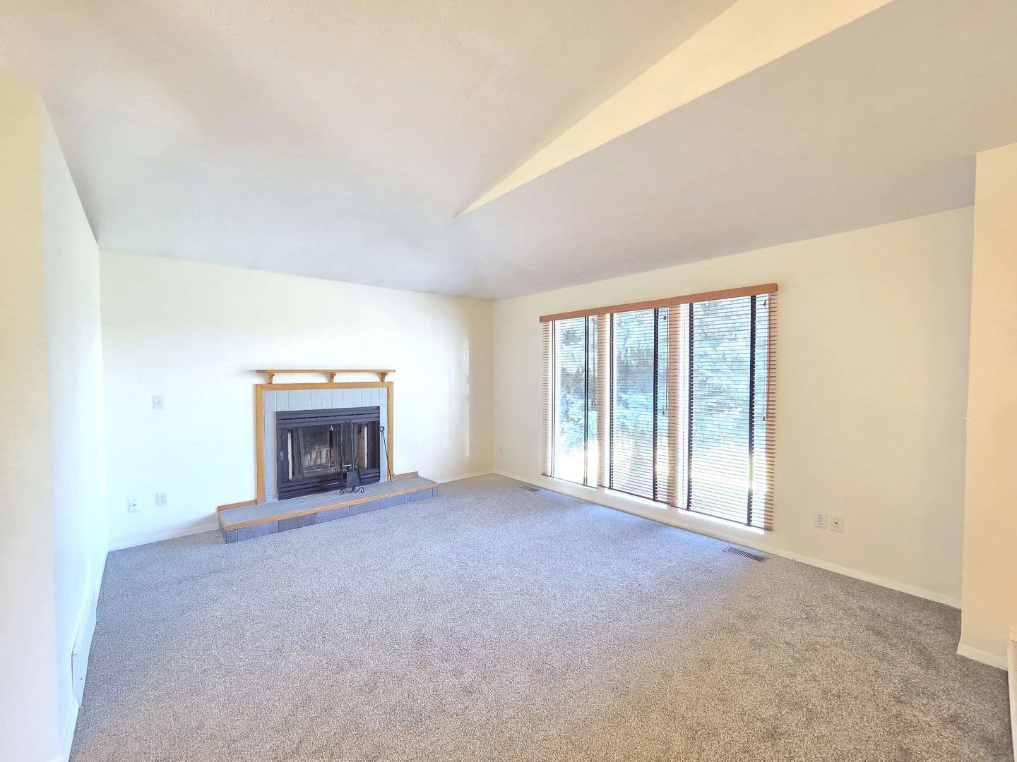 Spokane House: 4908 W Lamar Ave